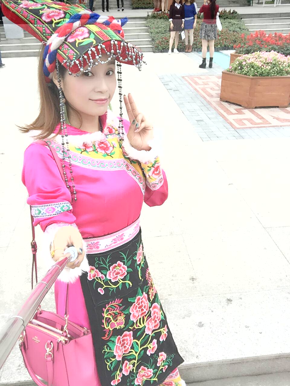 乐嗨同城聊天室 美女直播聊天室