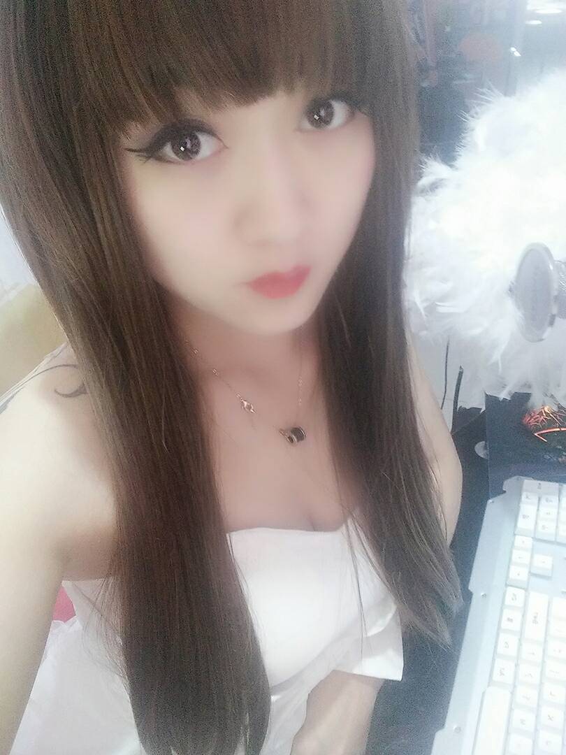 美女秀场 你喜欢主播在直播间秀什么?1