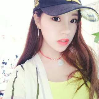 美女秀场直播 秦岚抓娃娃笑问：哪个宫1