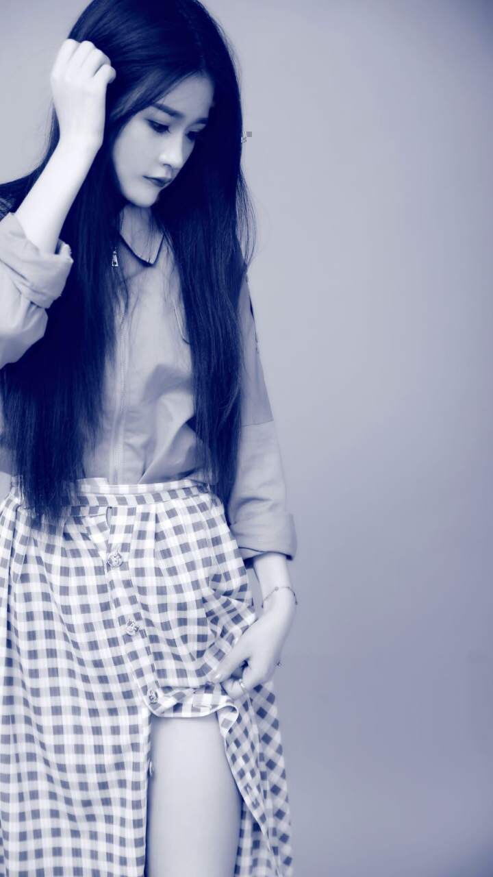 俄罗斯美女热舞直播 舞姿撩人2