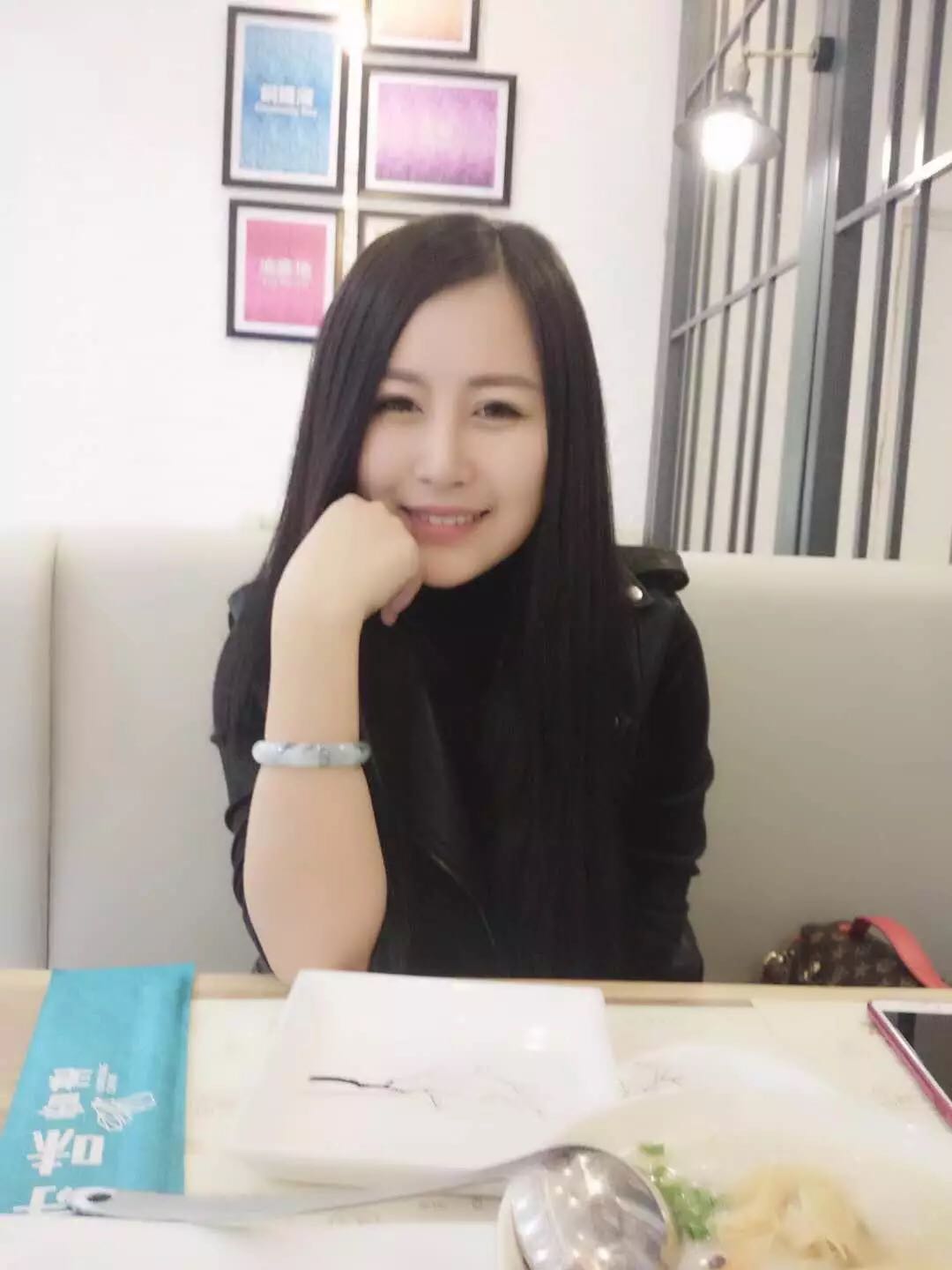 美女秀场 美女的歌声让耳朵都投降了3