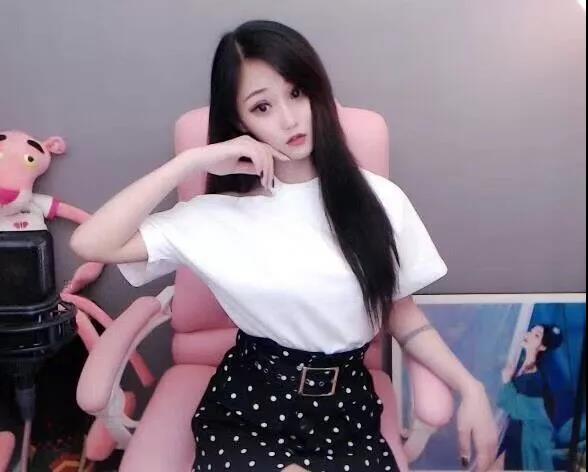 乐嗨视频聊天 美女的腰你喜欢什么样的?3