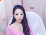 美女主播撩发够撩人