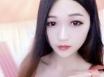高颜值热舞主播直播间像鱼...