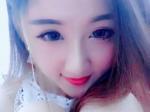 美女主播仙儿 有吸力的大眼睛